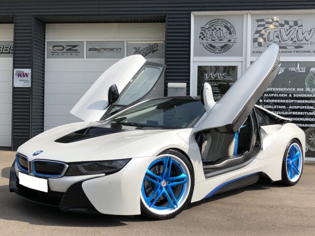 BMW i8