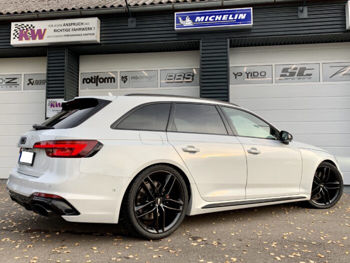 Audi RS4