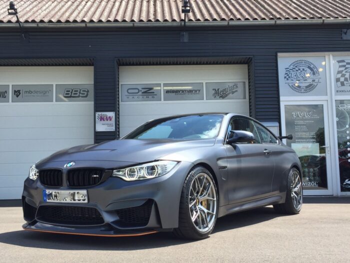 BMW M4 GTS
