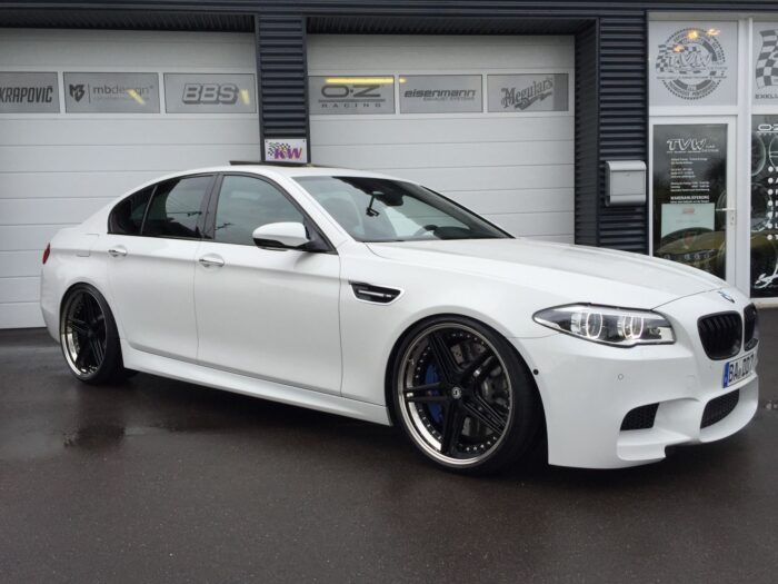 BMW M5 F10