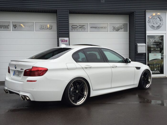 BMW M5 F10