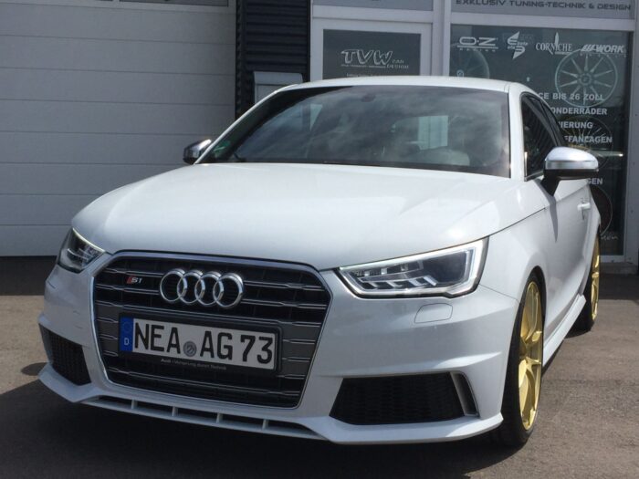 Audi S1