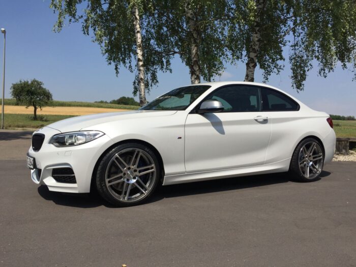 BMW M235i