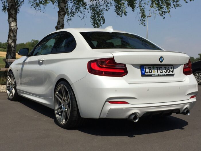 BMW M235i
