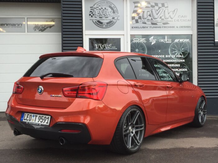 BMW M140i