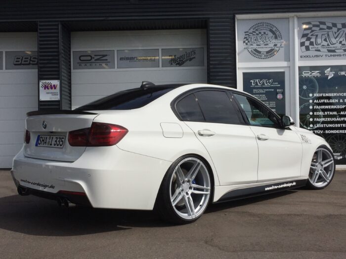 BMW 335i F30