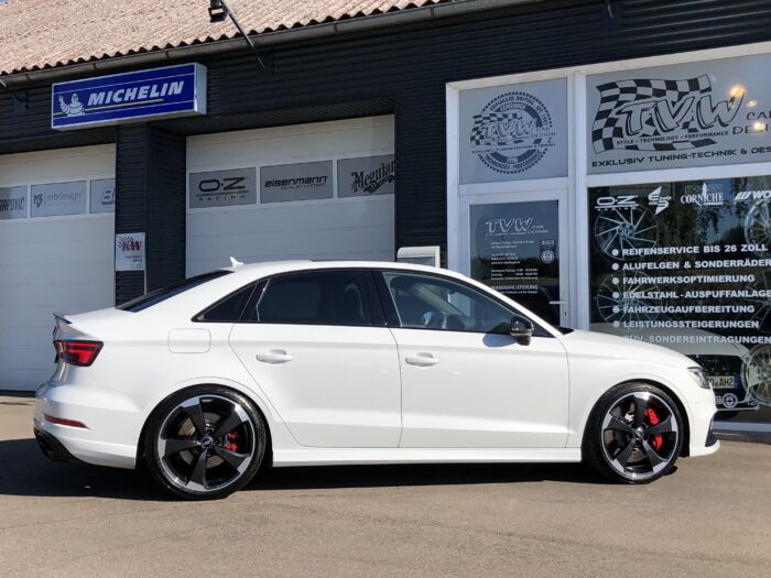 Audi RS3 Limo
