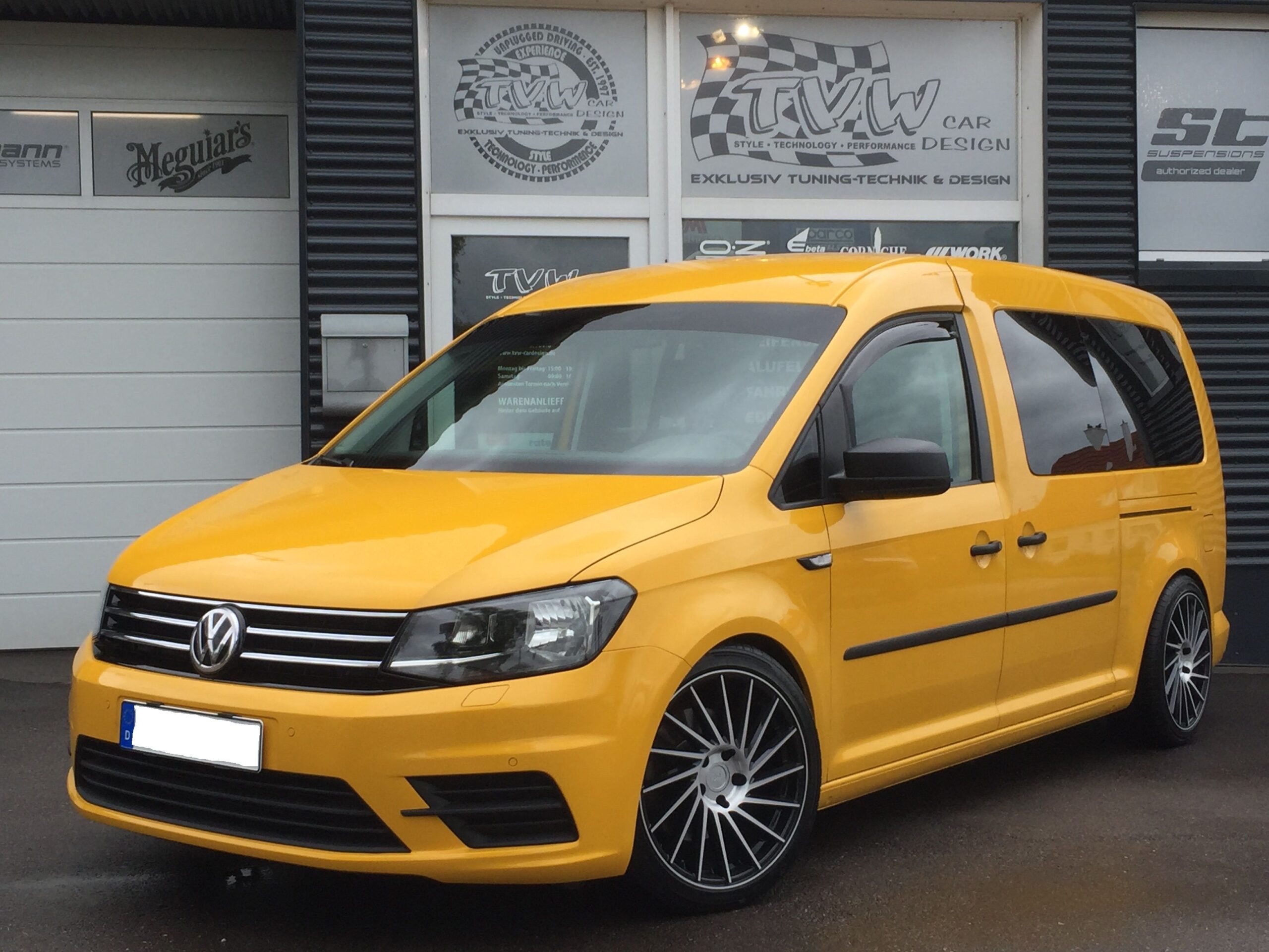 VW Caddy Maxi R-Line - Autotuning-Werkstatt in Crailsheim, Tuning