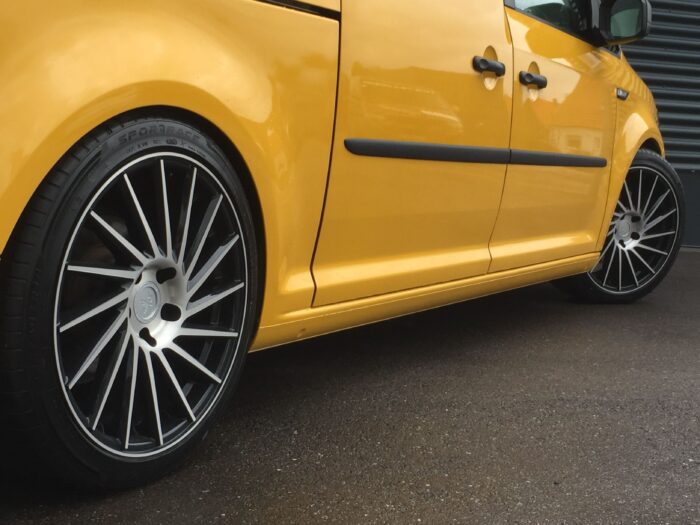 VW Caddy Maxi R-Line