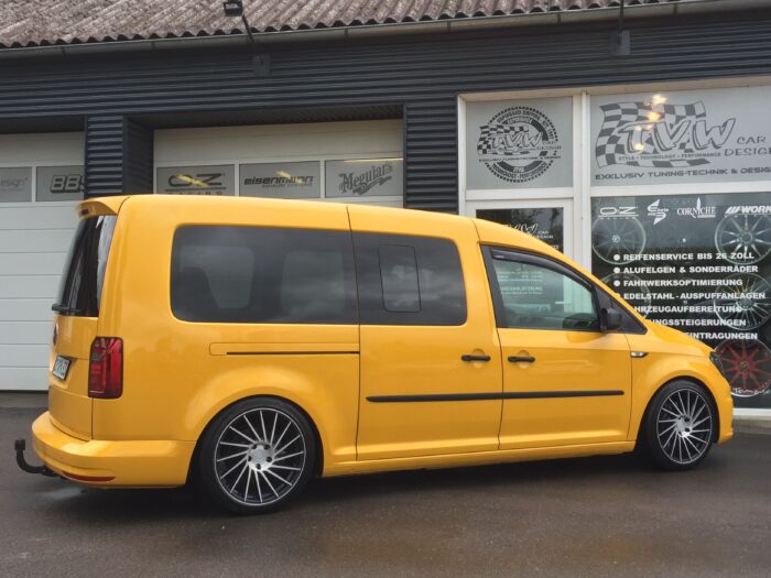 VW Caddy Maxi R-Line