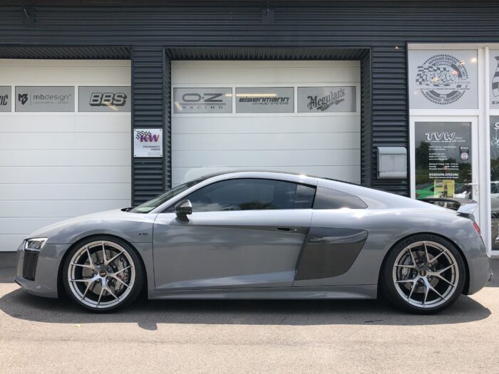 Audi R8 V10 Plus