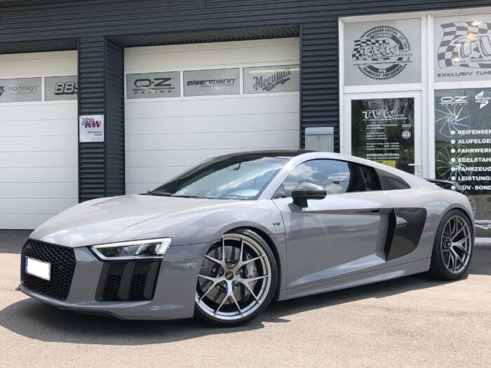 Audi R8 V10 Plus