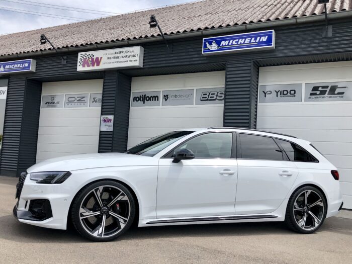 Audi RS4