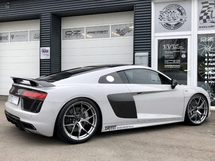Audi R8 V10 Plus