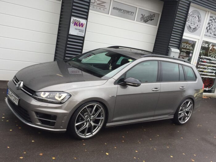 VW Golf 7R Variant