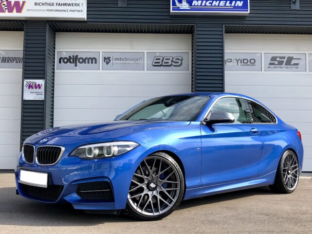 BMW M240i