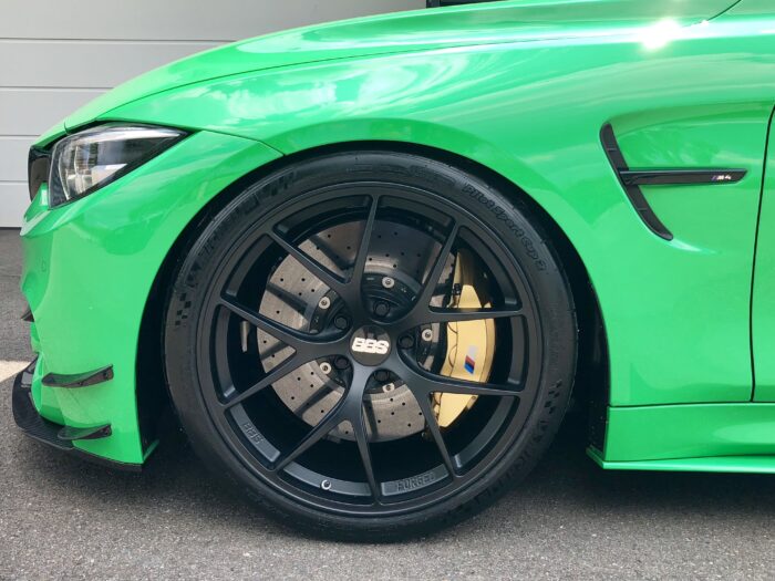 BMW M4 Competition RACE