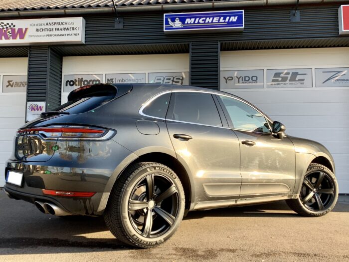 Porsche Macan S