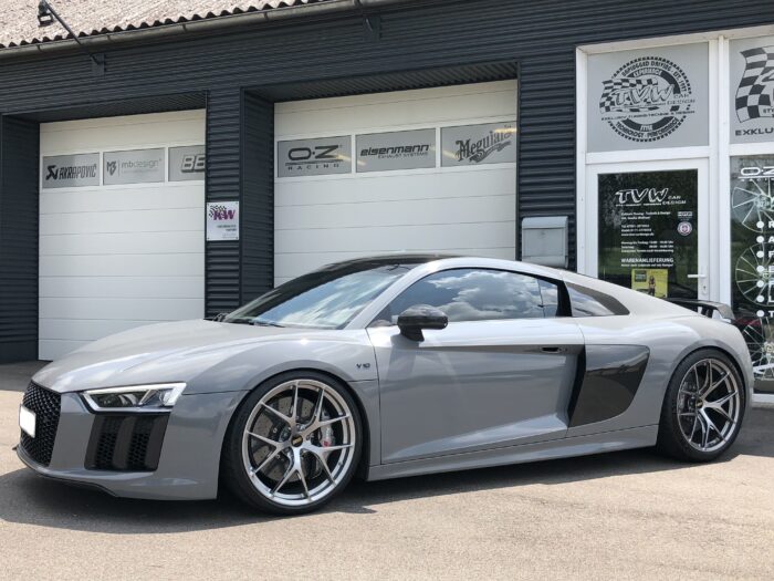 Audi R8 V10 Plus
