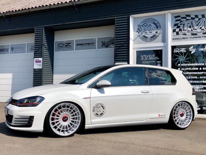 VW Golf 7 GTI Performance