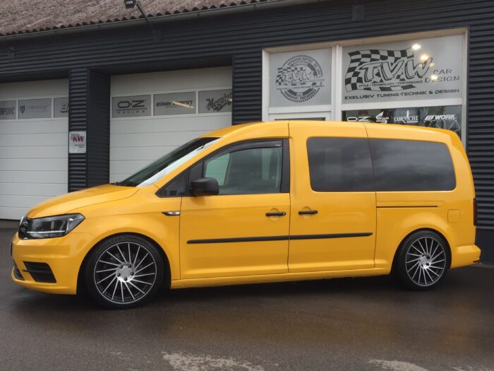 VW Caddy Maxi R-Line