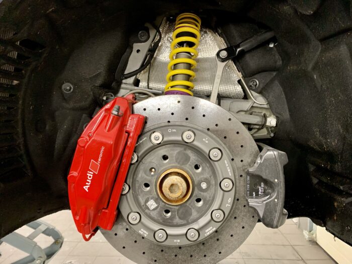 Audi R8 OPF Performance S