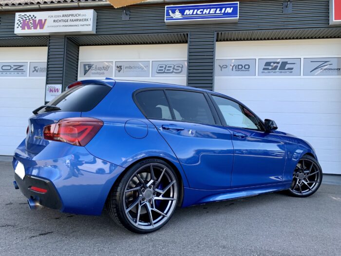 BMW M140i