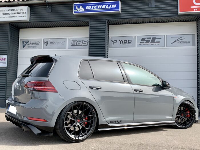 VW Golf GTI TCR