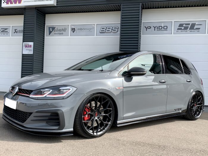 VW Golf GTI TCR
