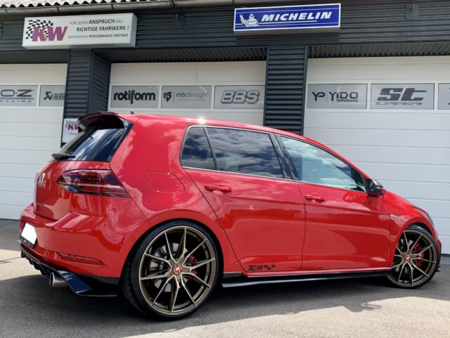 VW Golf GTI TCR