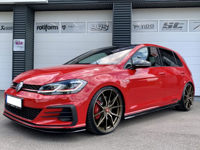 VW Golf 7 GTI TCR