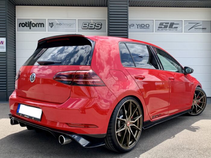VW Golf 7 GTI TCR