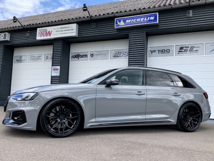 Audi RS4