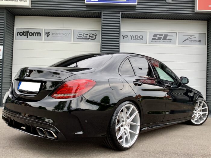 Mercedes AMG C43