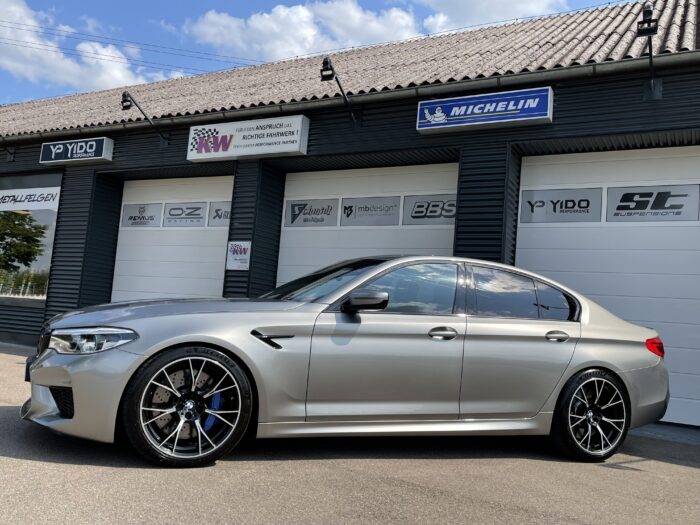 BMW M5 F90