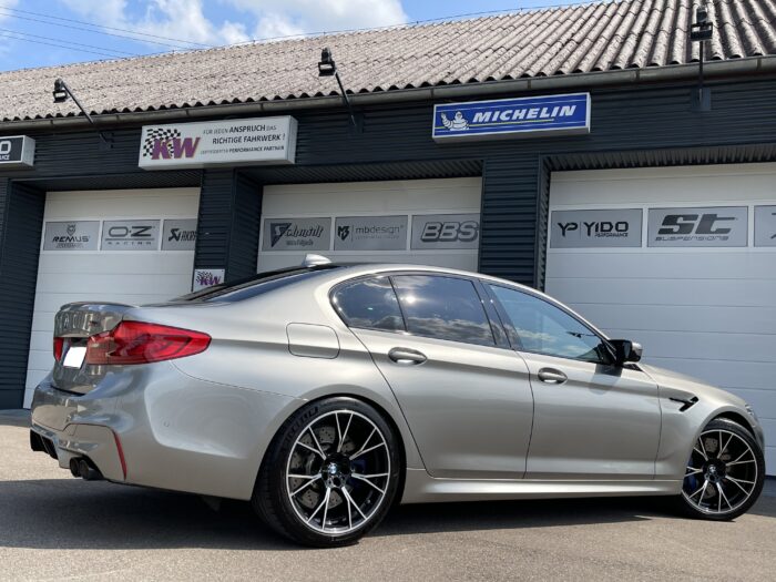 BMW M5 F90