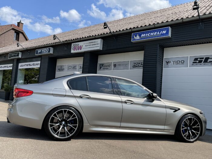 BMW M5 F90