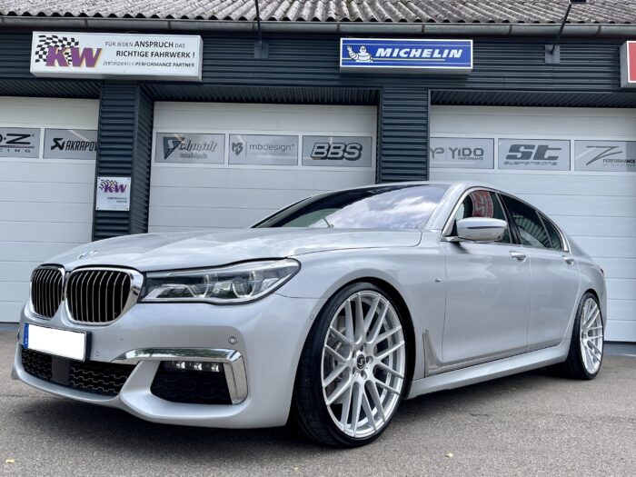 BMW 750i