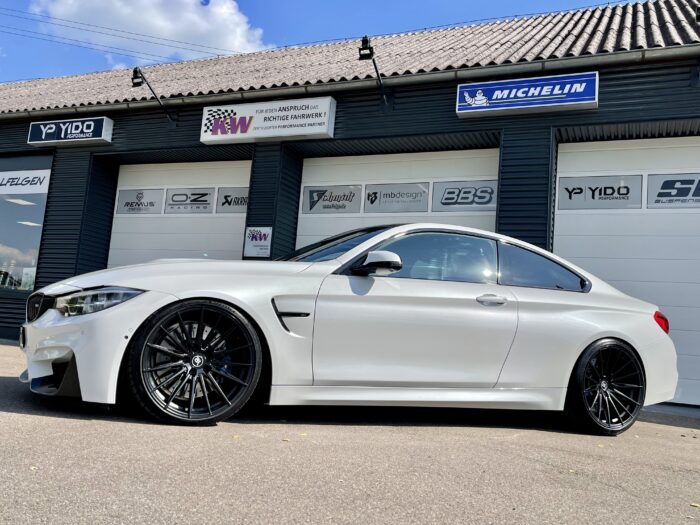 BMW M4 Competition G82