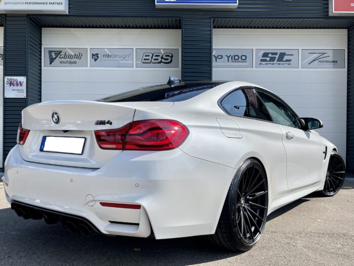 BMW M4 Competition G82