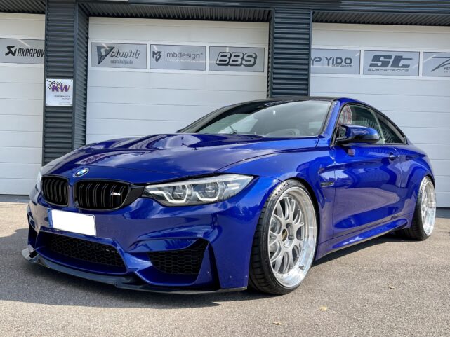 BMW M3 CS