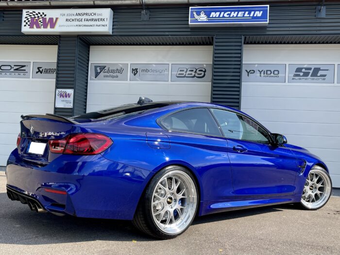BMW M3 CS