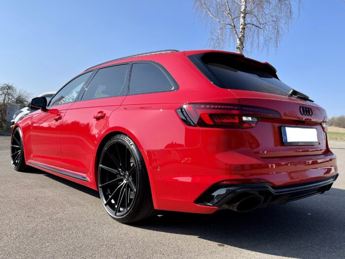 Audi RS4