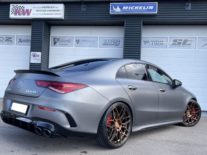 Mercedes AMG CLA 45s