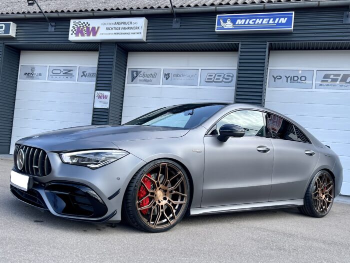 Mercedes AMG CLA 45s