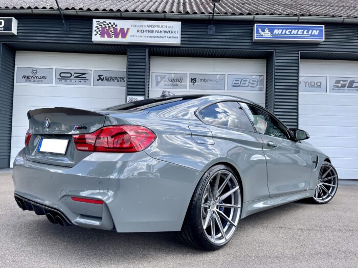 BMW M4 F82